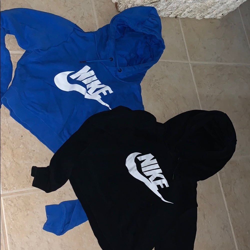 Nike sweatshirts